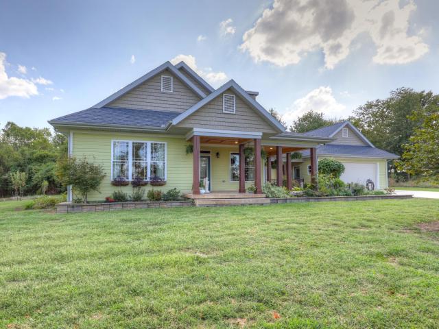 House for sale in Carthage, Missouri