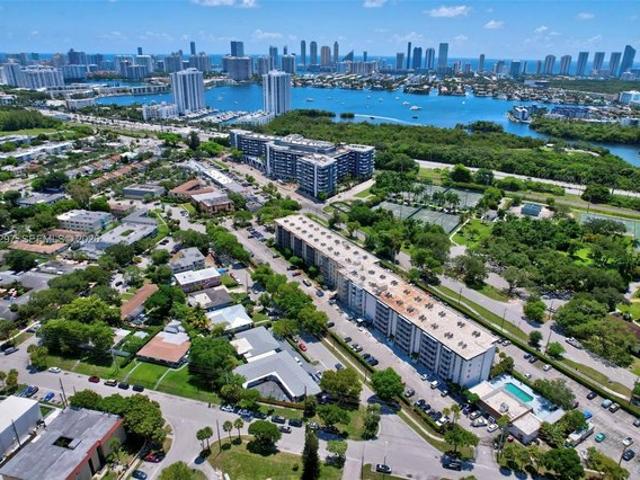 Condo for sale in North Miami Beach, Florida