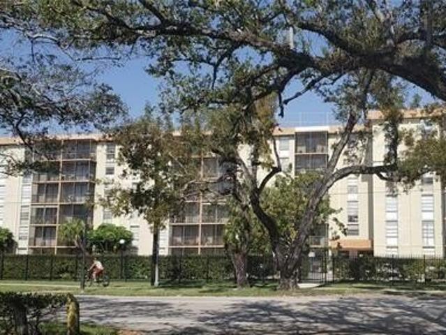 Condo for sale in North Miami Beach, Florida