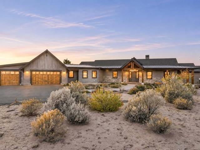 House for sale in Powell Butte, Crook County
