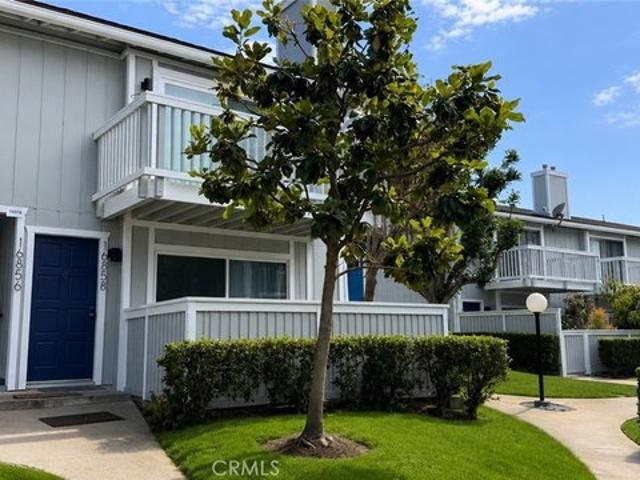 Condo for sale in Huntington Beach, California