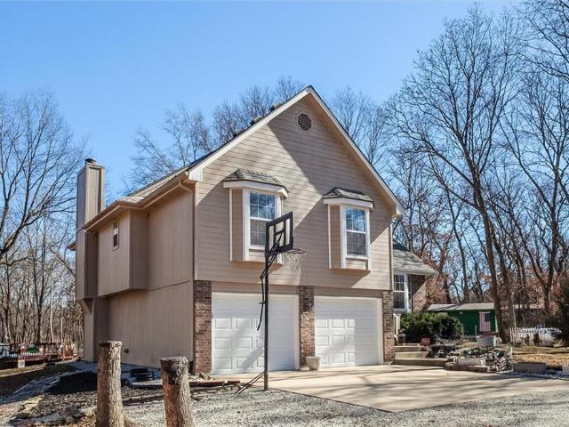 House for sale in Bates City, Missouri