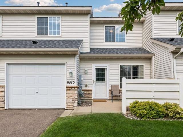 Townhouse for sale in Waconia, Minnesota