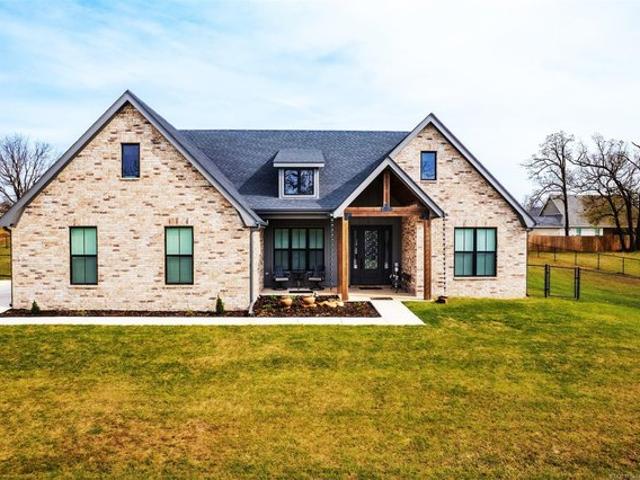House for sale in Tahlequah, Oklahoma