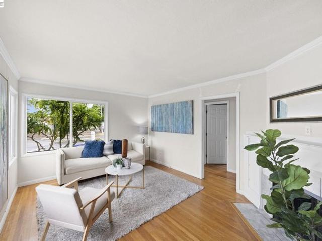 House for sale in San Leandro, California