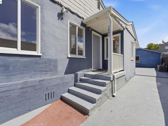 House for sale in San Leandro, California