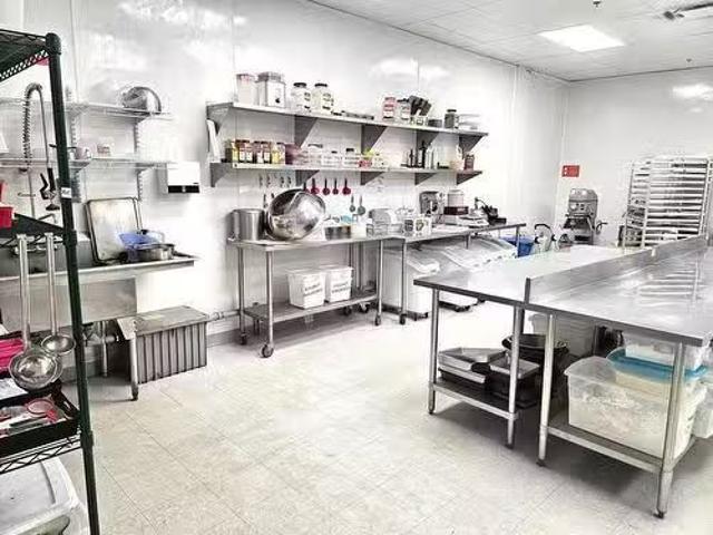 House for sale in Kirkland, Quebec