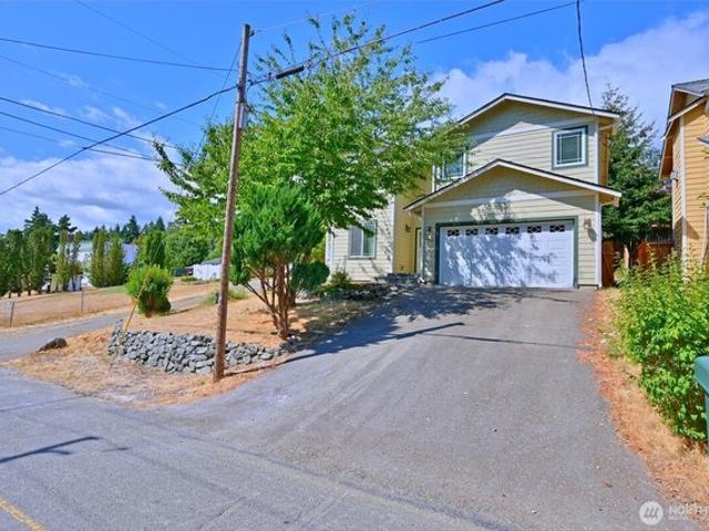 House for sale in Belfair, Washington