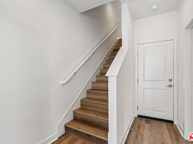 Townhouse for sale in Canoga Park, California