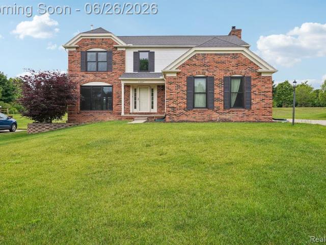 House for sale in Rochester Hills, Michigan
