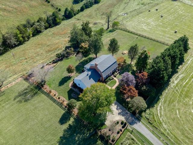 House for sale in Goode, Bedford County