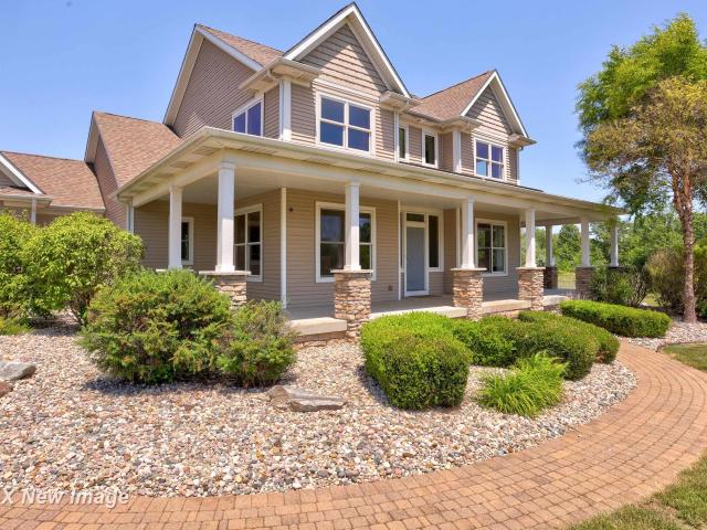 House for sale in Hemlock