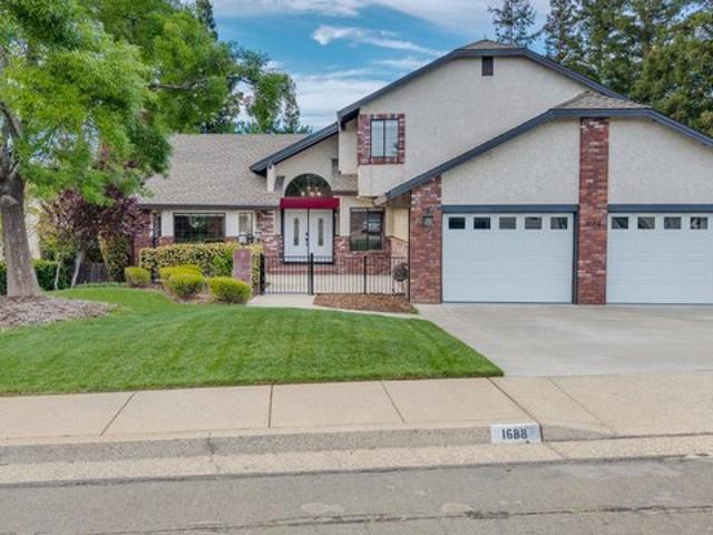 House for sale in Shasta, California