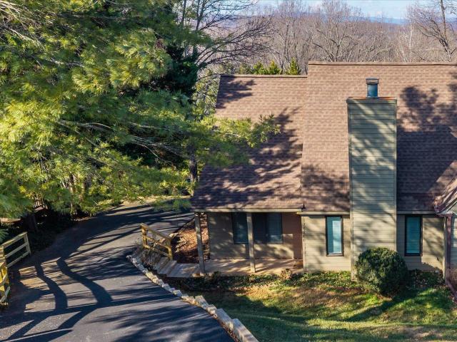 Townhouse for sale in Virginia