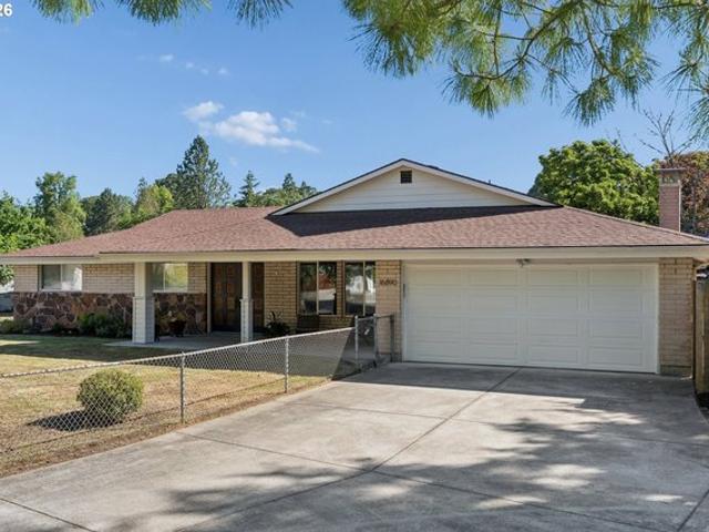 House for sale in Oregonia
