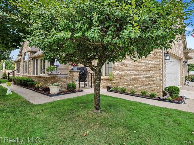 Condo for sale in Cobblestone Ridge, Macomb Township