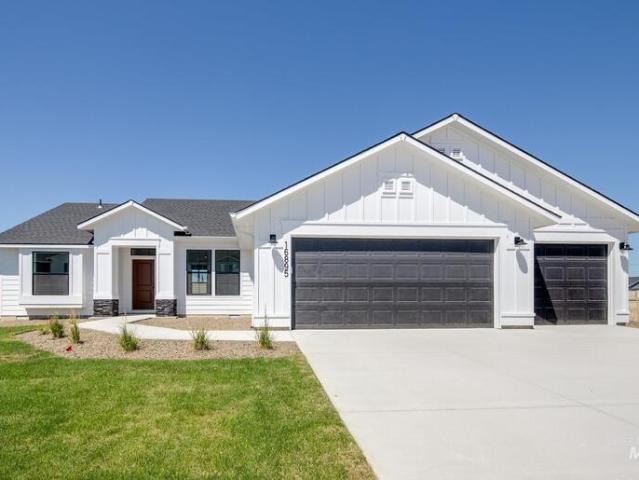 House for sale in Caldwell