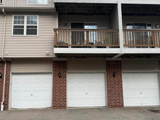Condo for sale in Livonia, Michigan