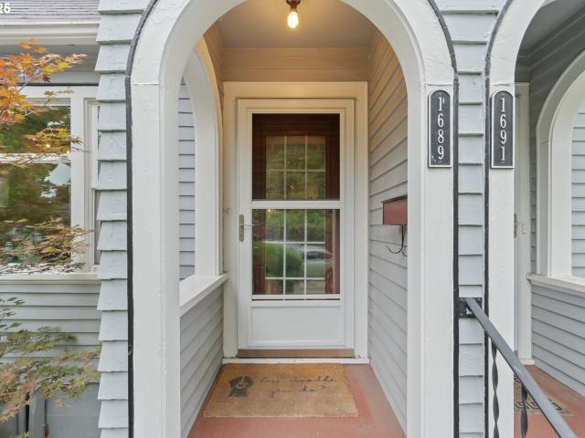 Condo for sale in Eugene