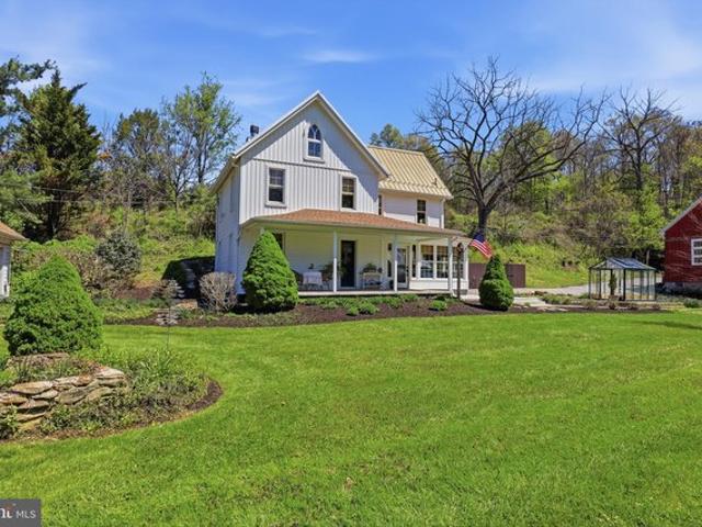 House for sale in New Freedom, Pennsylvania