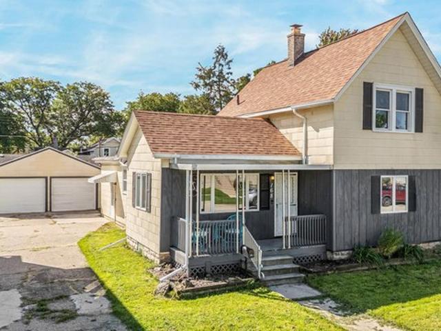 House for sale in Fond du Lac, Fond du Lac County