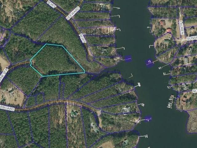 Land for sale in Oriental, North Carolina