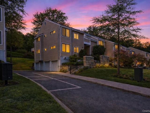 Condo for sale in Chappaqua, New York