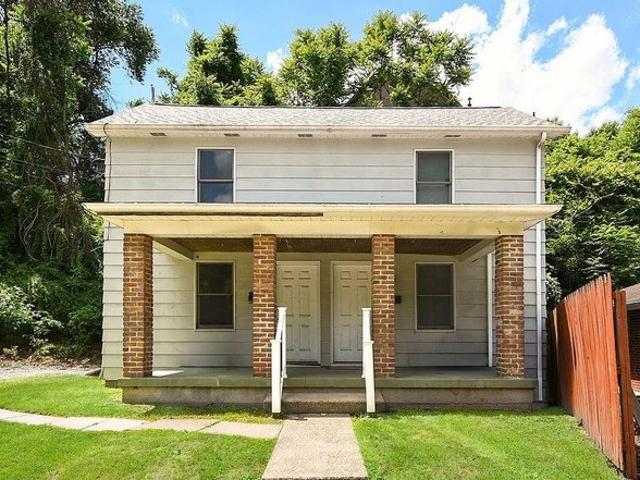 House for sale in Elizabeth, Pennsylvania