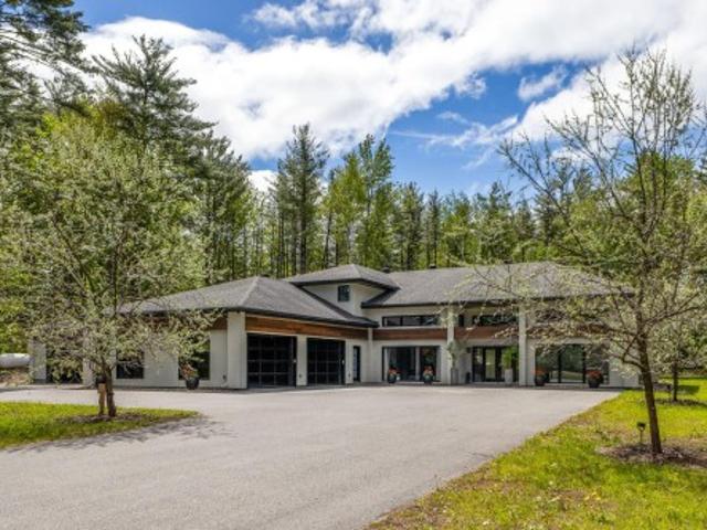 House for sale in Les Collines-de-l'outaouais, Quebec