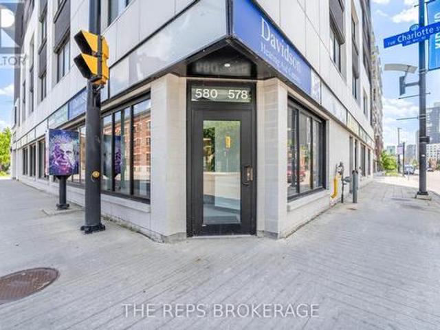 Commercial for rent in Ottawa