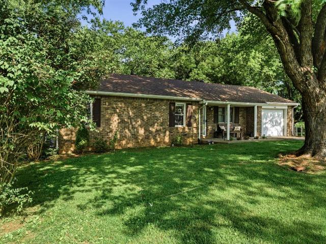House for sale in Auburn, Kentucky
