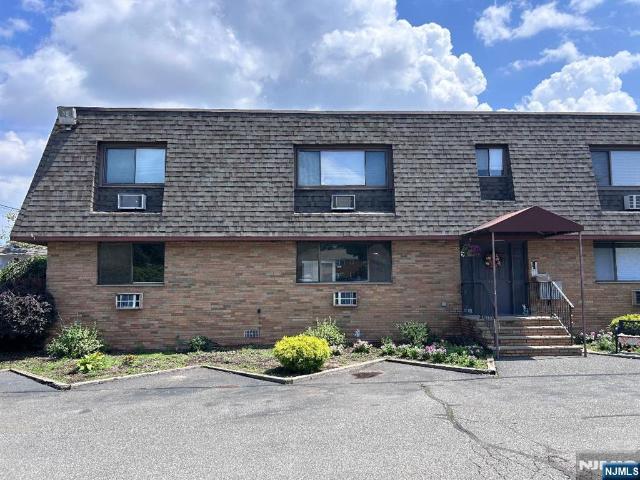 Condo for sale in Passaic, New Jersey