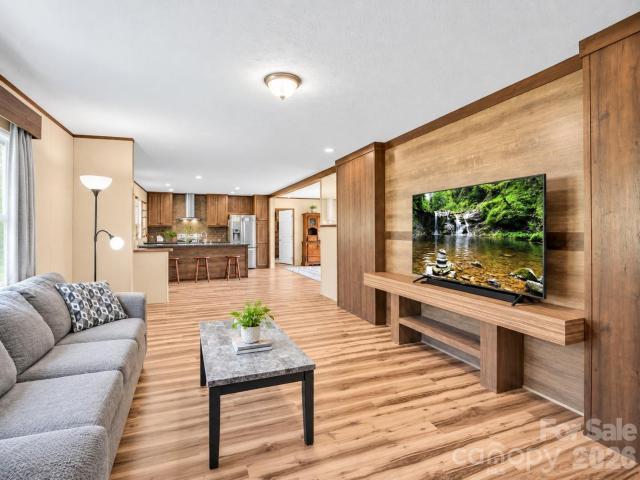 House for sale in Washburn, Bostic