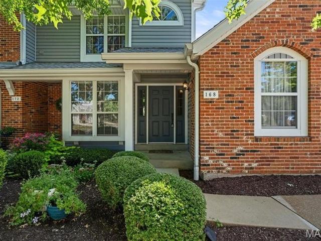 Condo for sale in Ballwin, Missouri
