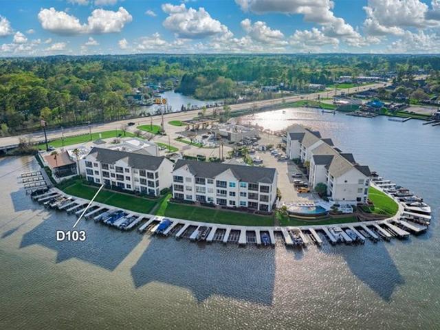 Condo for sale in Montgomery, Texas