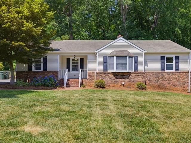 House for sale in Pfafftown, North Carolina