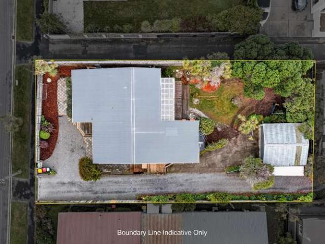 House for sale in Chaslands, Canterbury