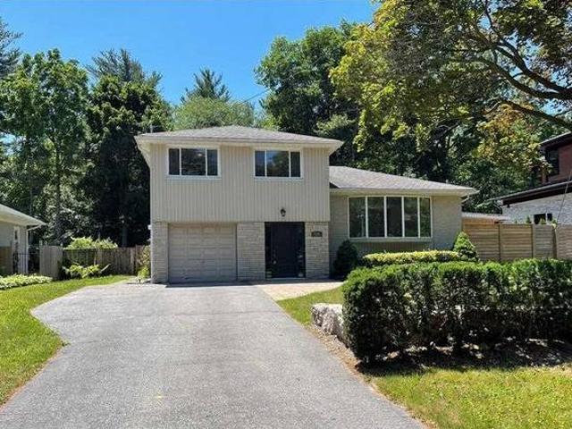 House for rent in Oakville
