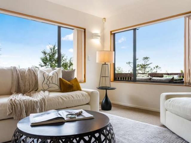 Property for sale in Oratia, Oroua County