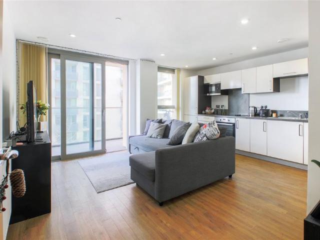 Apartment for rent in London Borough of Lewisham, Ladywell