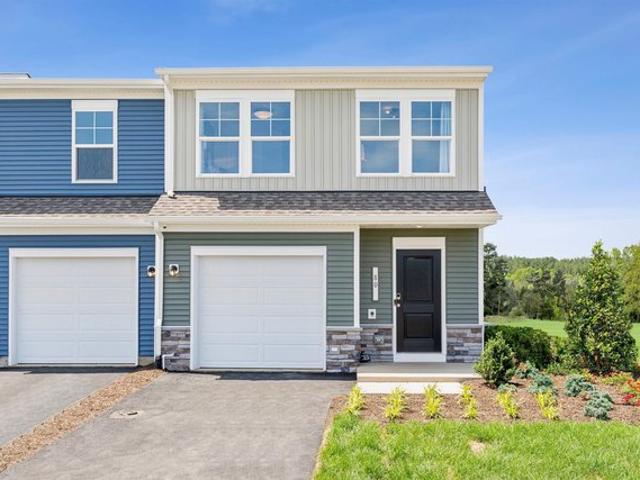 Townhouse for sale in Virginia