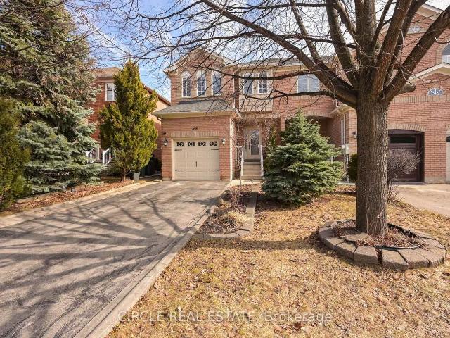 Townhouse for sale in Woburn, Ontario
