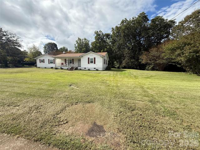 House for sale in Columbus, North Carolina