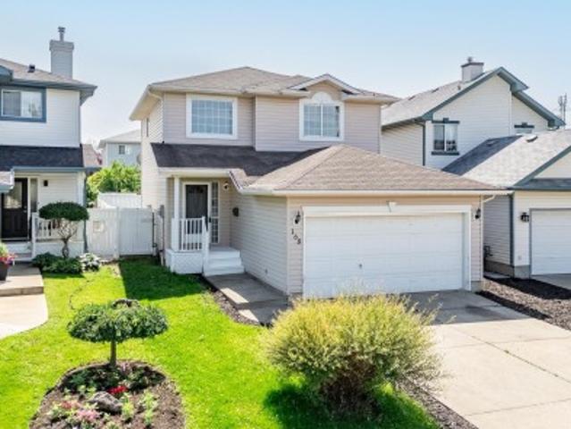 House for sale in Wedgewood, Alberta