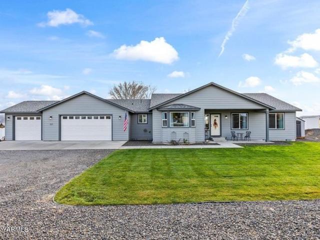 House for sale in Selah, Washington