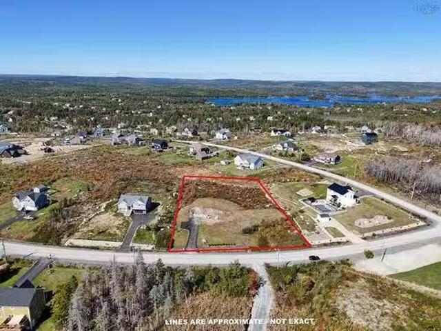 House for sale in Upper Tantallon, Nova Scotia