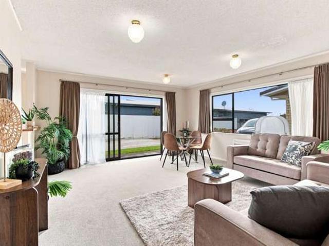 Apartment for sale in Hillsborough, Taranaki