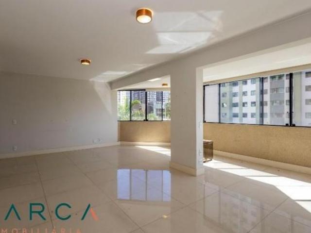 Apartamento venda em Região Geográfica Imediata do Distrito Federal, Região Integrada de Desenvolvimento do Distrito Federal e Entorno