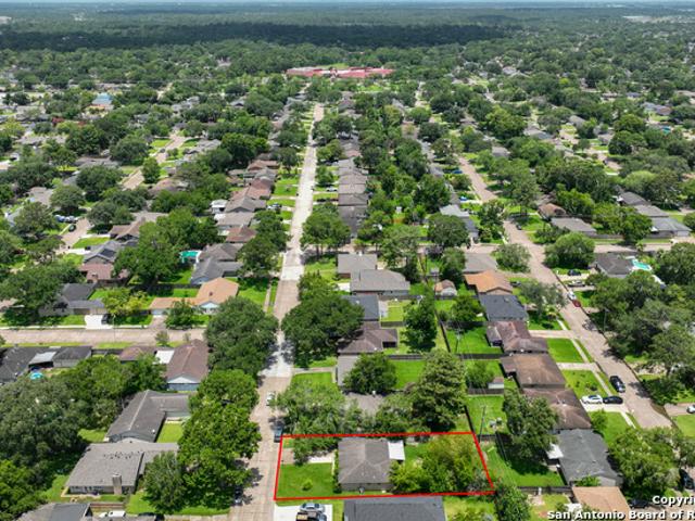 House for sale in Friendswood