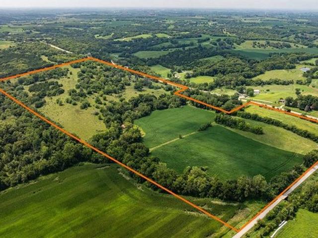 Farm for sale in Saint Charles, Iowa